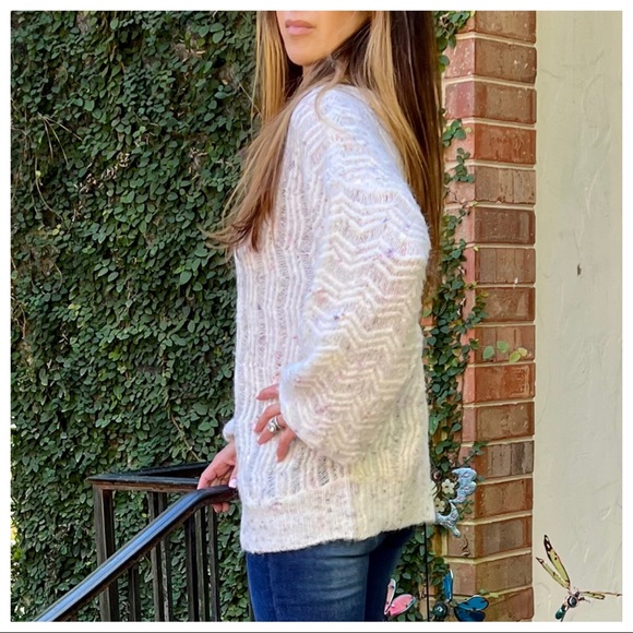 Absolutely Fabulous Soft and Comfy Rainbow Speckled sweater - Picture 9 of 9